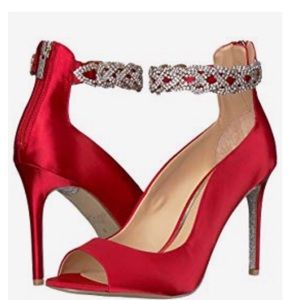 Alanis heel by Jewel Badgley Mischka (new w/ box)